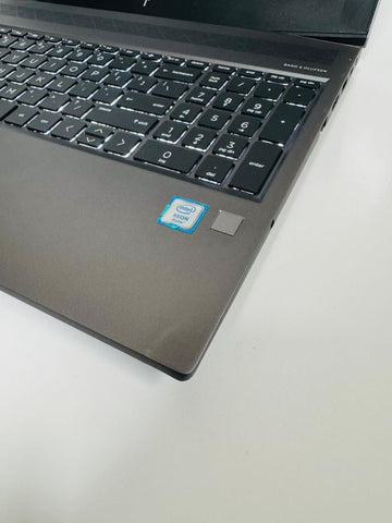 HP ZBook 15v G5 Xeon E-2176M 32GB RAM 512GB SSD Quadro P600 4GB Workstation image 0
